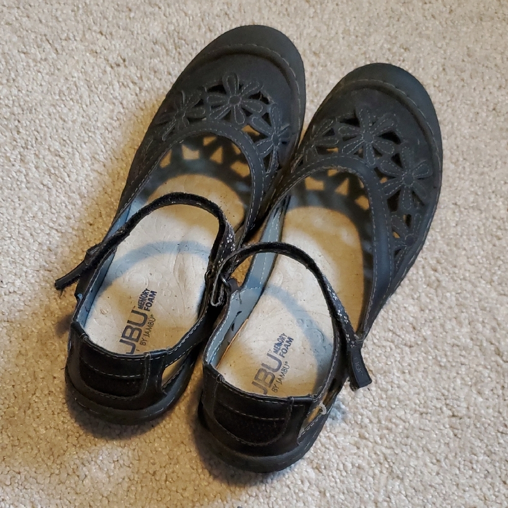 JBU Black Dress Shoes with Floral Cutout Details